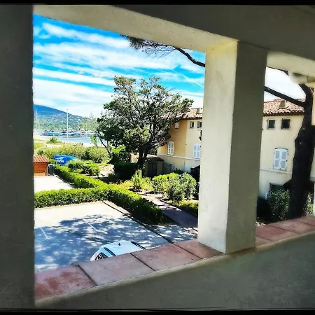 Maison Des Sables - A Cote De La Dans Le Golfe De Saint-tropez アパート グリモー
