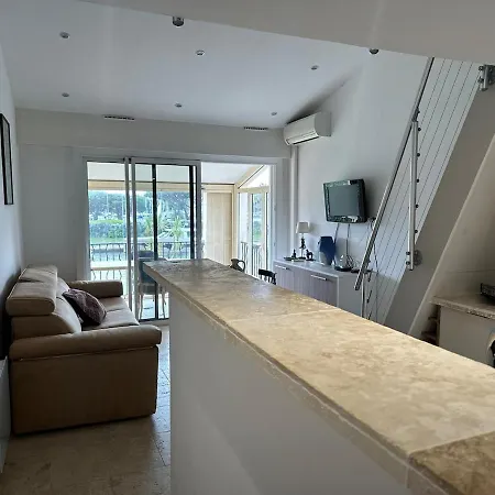 Maison Des Sables - A Côté De La Dans Le Golfe De Saint-tropez *